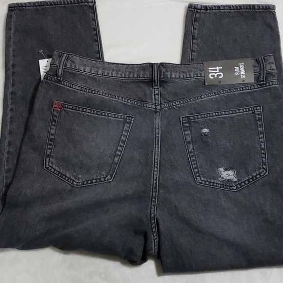 BDG Urban Outfitters Slim Straight Distressed Jean - Picture 2 of 8